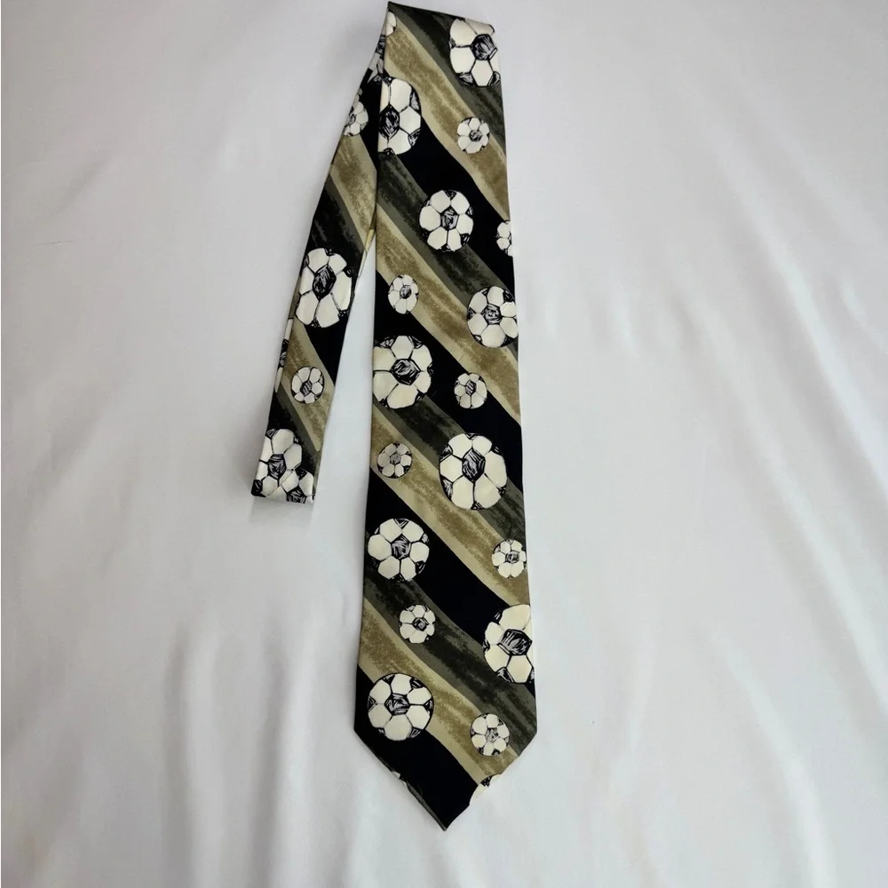 Soccer Vintage Save the children SILK tie